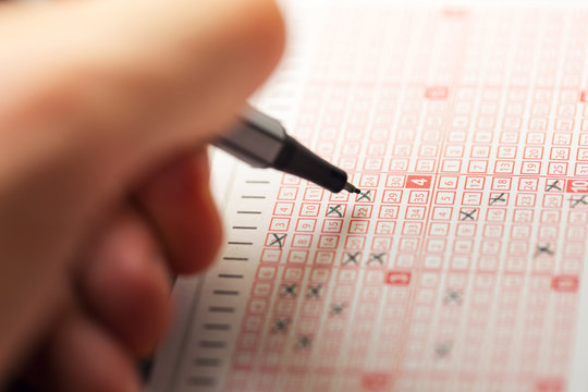 探索6合彩平特的魅力：开启幸运之门，赢取丰厚奖金